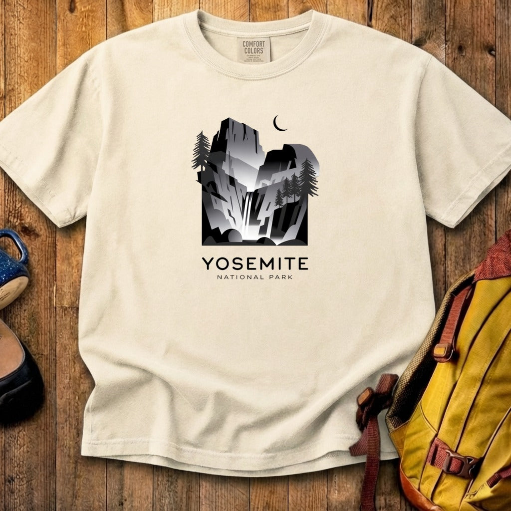 Yosemite National Park Noir Cotton T-Shirt