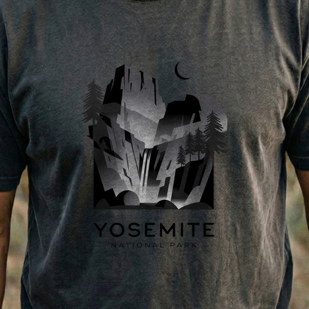 Yosemite National Park Noir Cotton T-Shirt