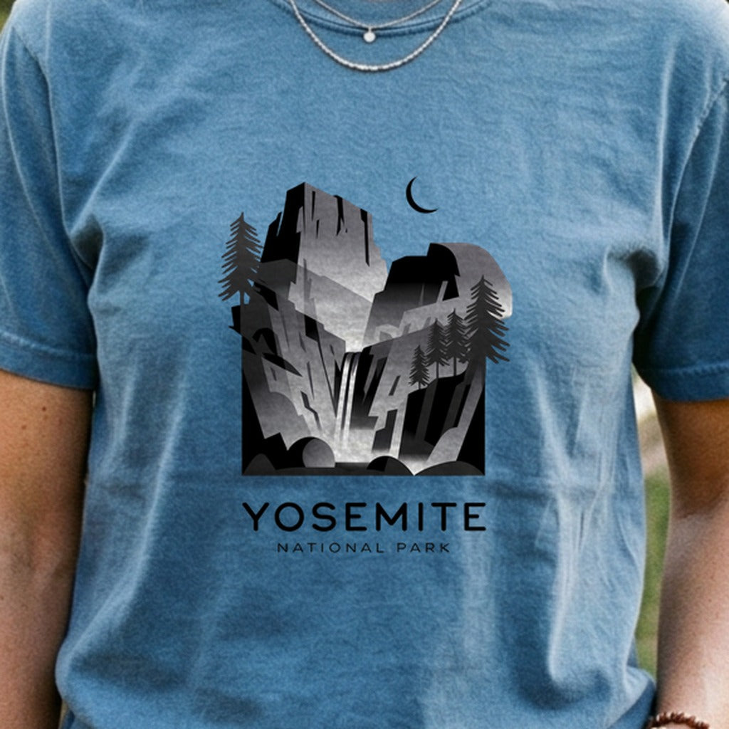 Yosemite National Park Noir Cotton T-Shirt