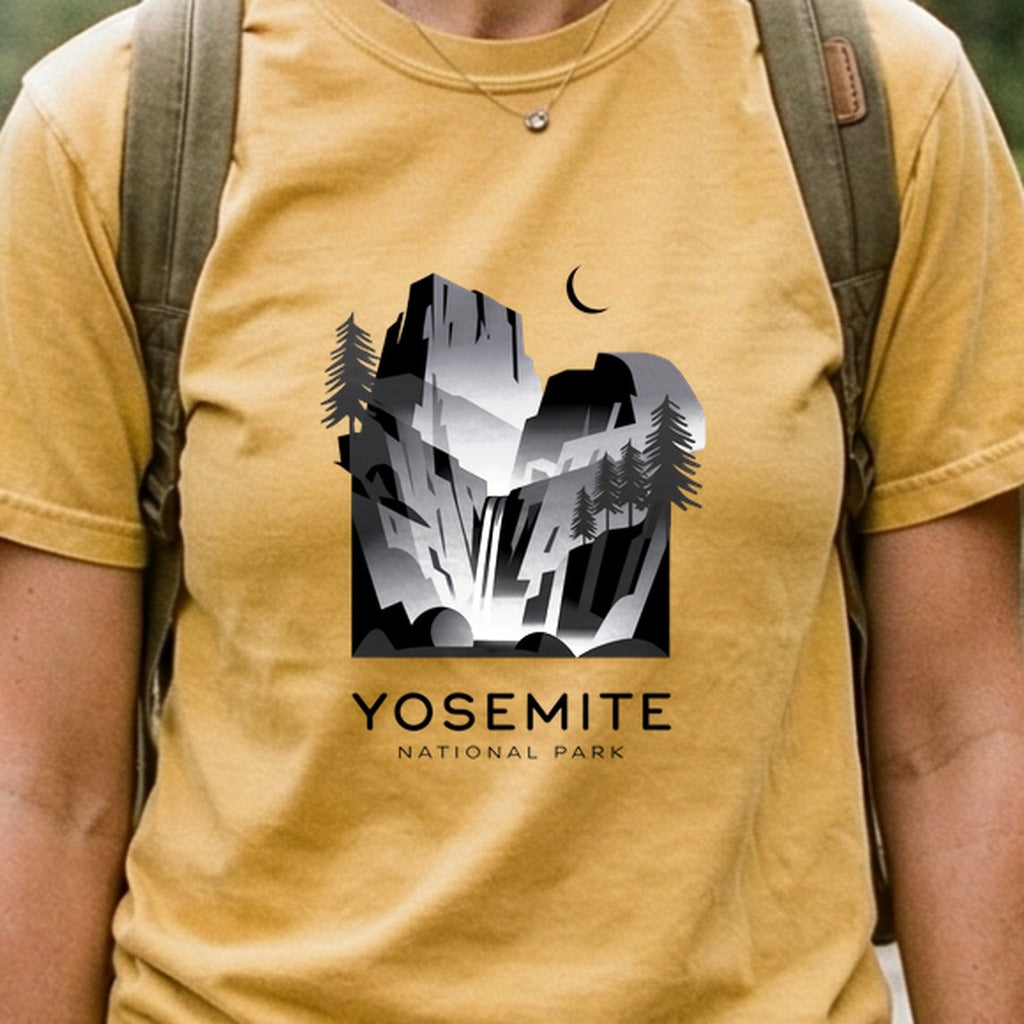 Yosemite National Park Noir Cotton T-Shirt