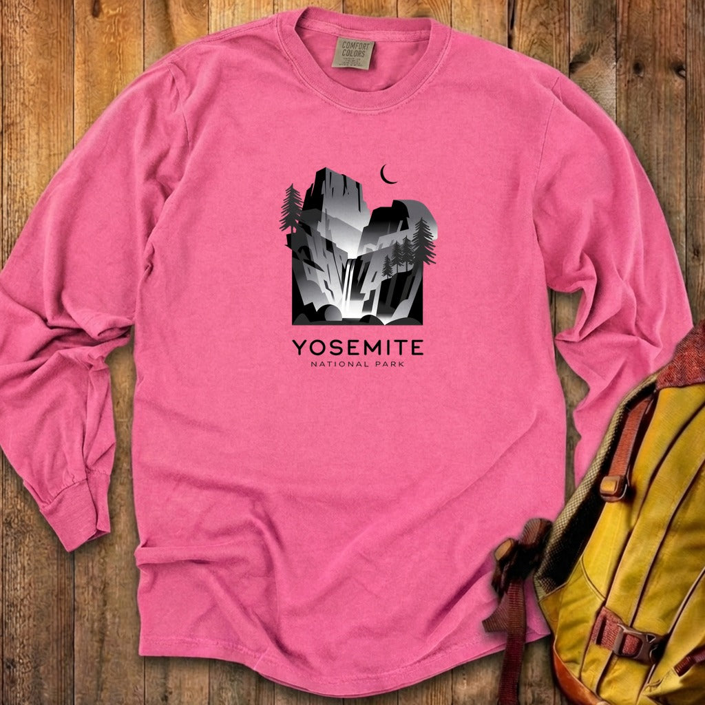 Yosemite National Park Noir Cotton Long Sleeve