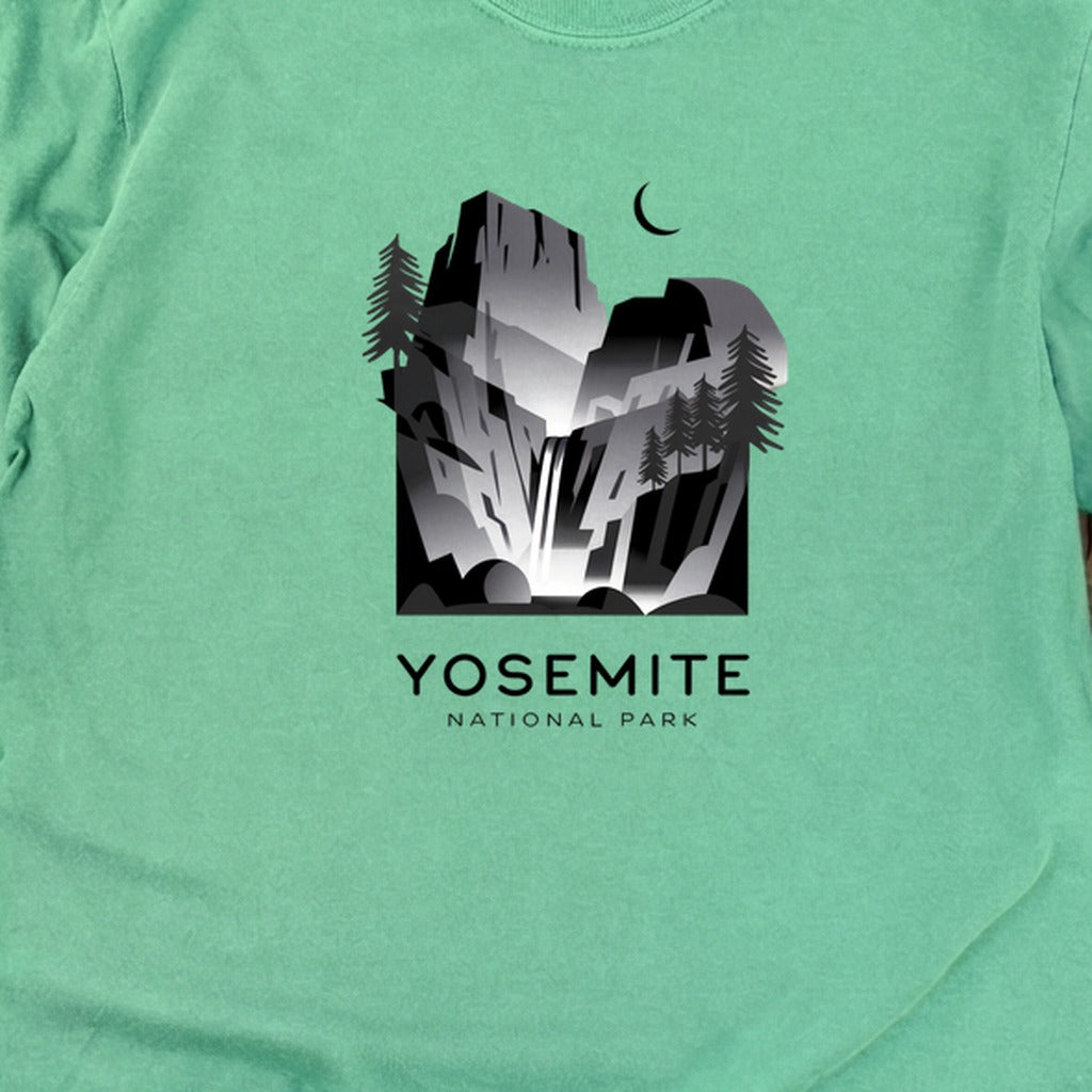 Yosemite National Park Noir Cotton Long Sleeve