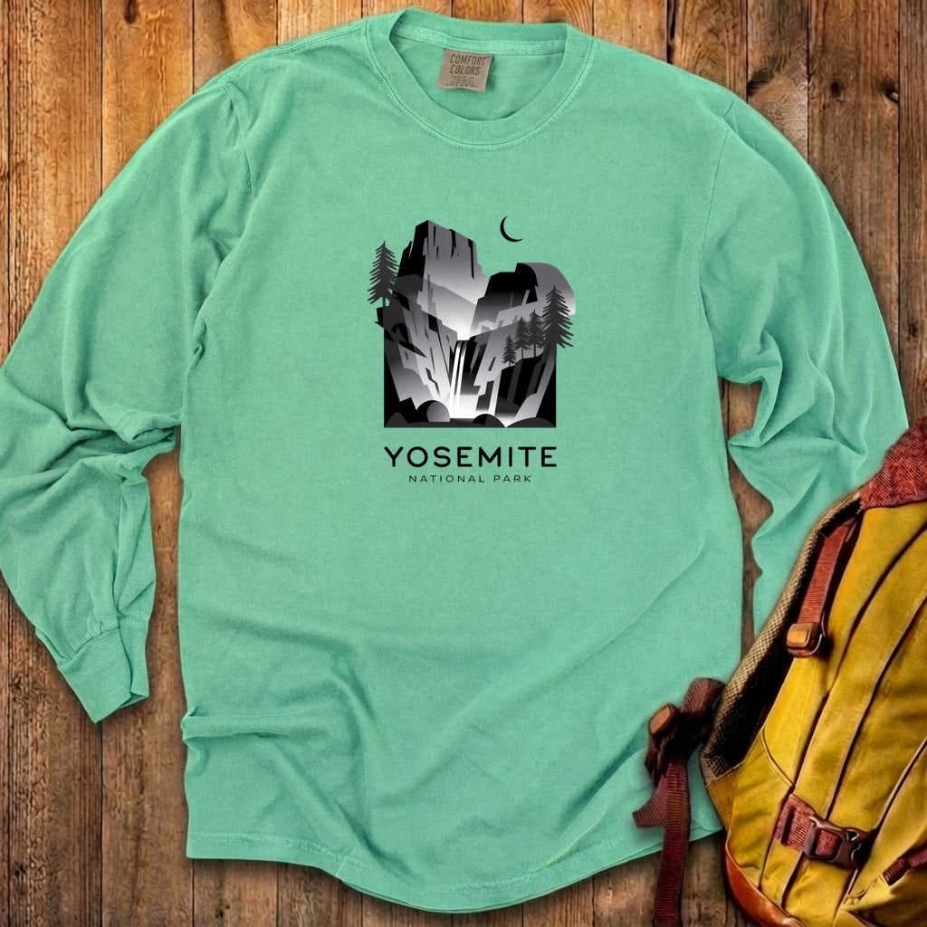 Yosemite National Park Noir Cotton Long Sleeve